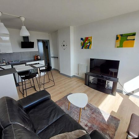 Le Voltaire - T2 Neuf Face Pyrenees Lägenhet Tarbes Exteriör bild