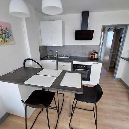Le Voltaire - T2 Neuf Face Pyrenees Lägenhet Tarbes Exteriör bild