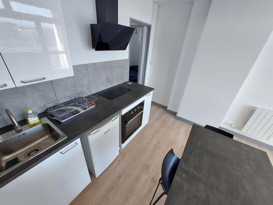 Le Voltaire - T2 Neuf Face Pyrenees Lägenhet Tarbes Exteriör bild